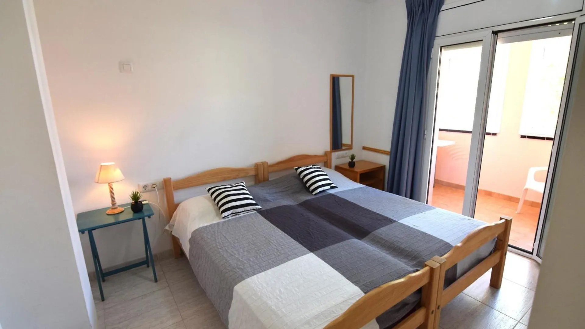 Apartment 415-Apartemento En Primera Linea De Playa Empuriabrava