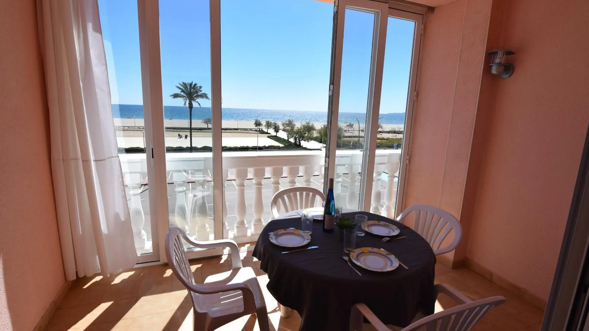 415-Apartemento En Primera Linea De Playa Empuriabrava