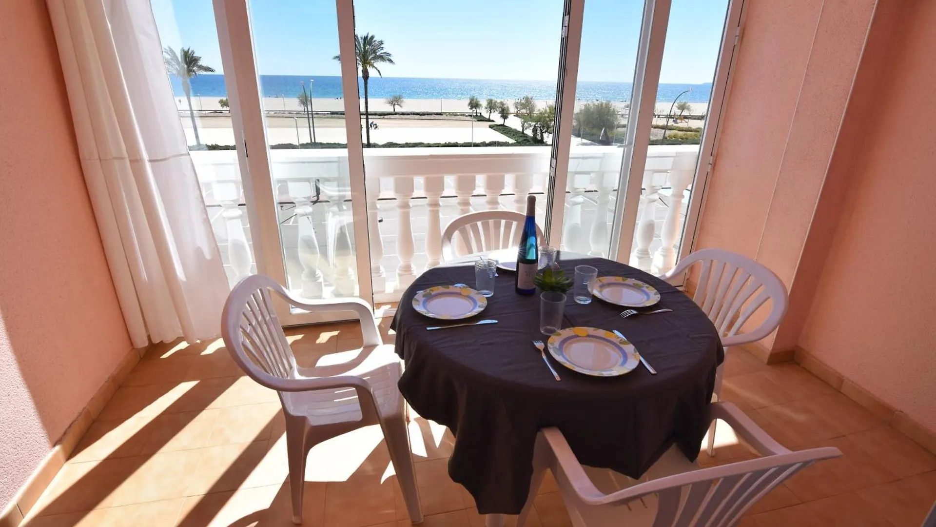 Appartement 415-Apartemento En Primera Linea De Playa Empuriabrava